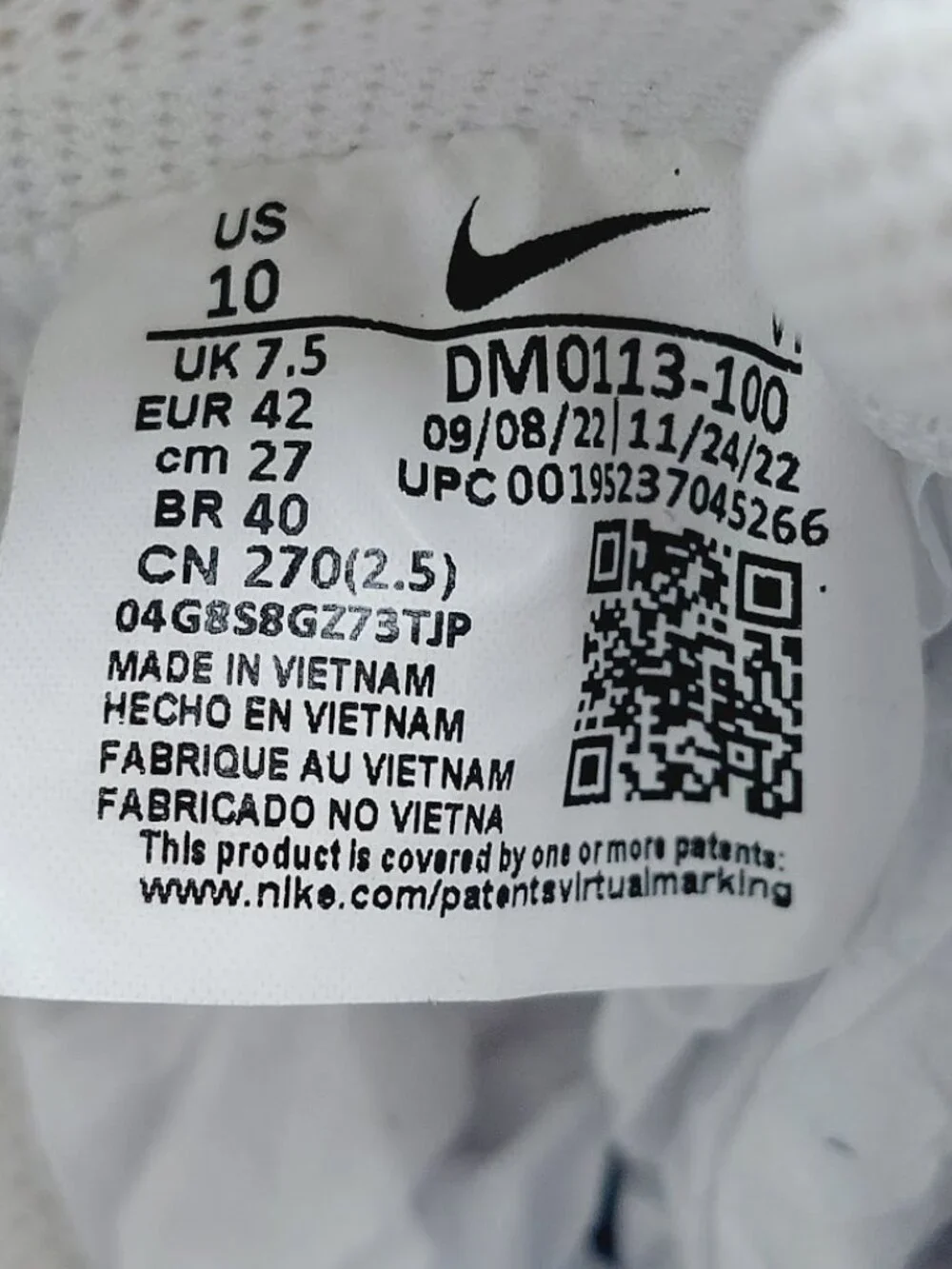 Nike women white